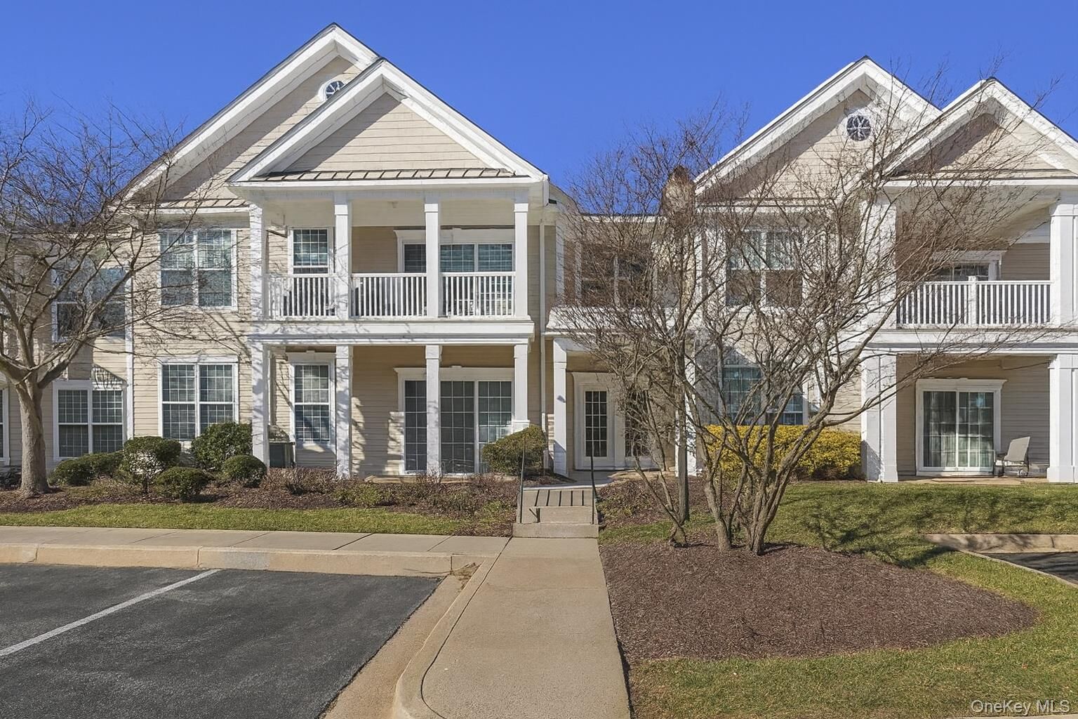 Property Photo:  612 Saratoga Lane  NY 12524 