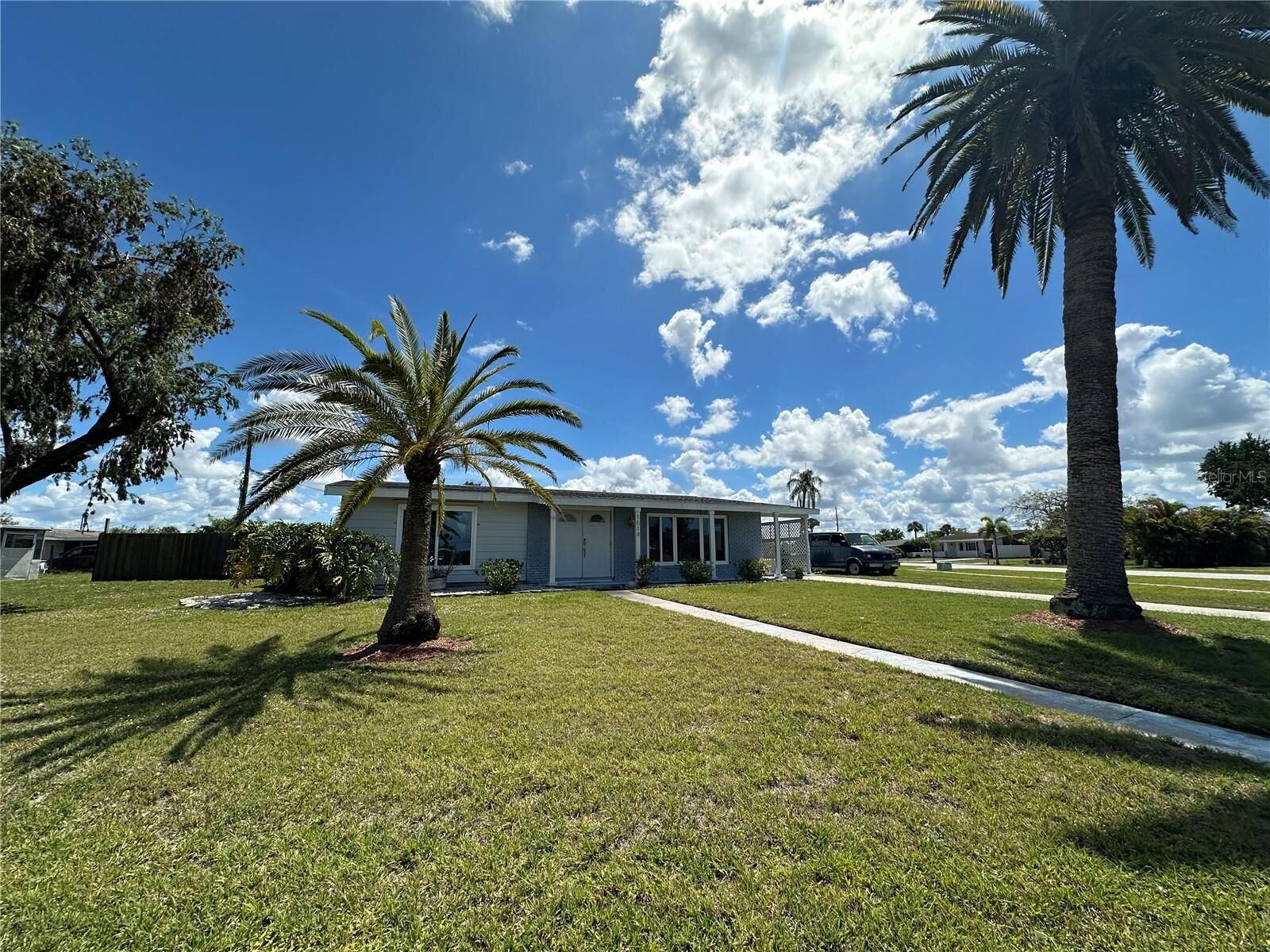 Property Photo:  1614 Noble Terrace  FL 33952 