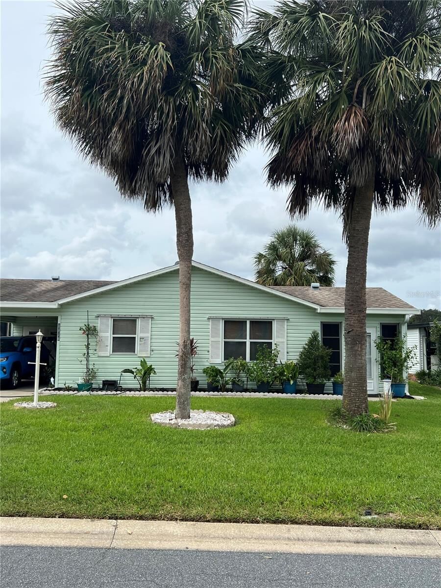 Property Photo: 1222 Palmetto Drive FL 32159