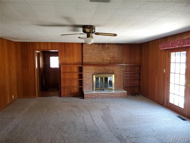 Property Photo: 100 N Clayton Street MO 63834