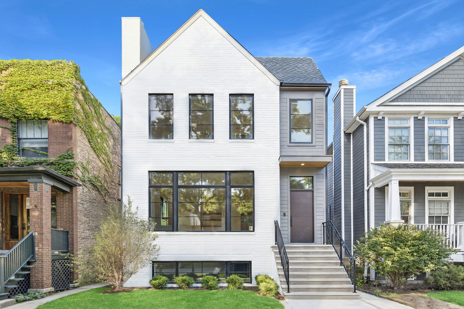 Property Photo:  3846 N Bell Avenue  IL 60618 