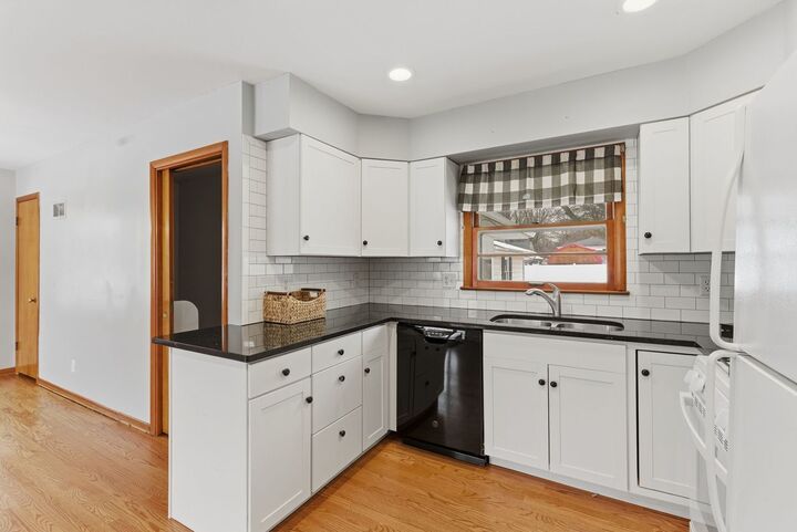 Property Photo:  311 Crescent Drive  IL 60178 