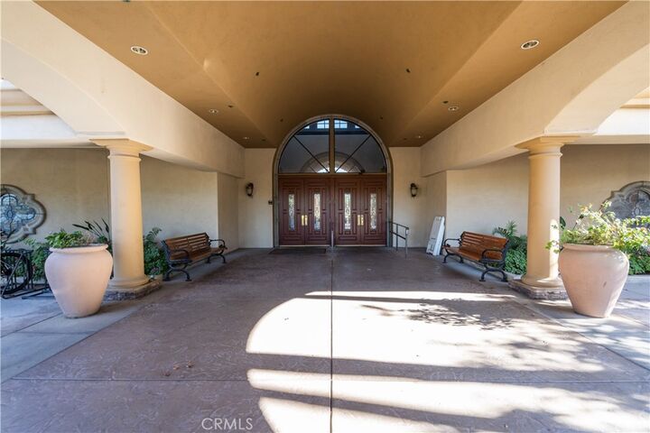 Property Photo:  1154 Fairway Oaks  CA 92220 