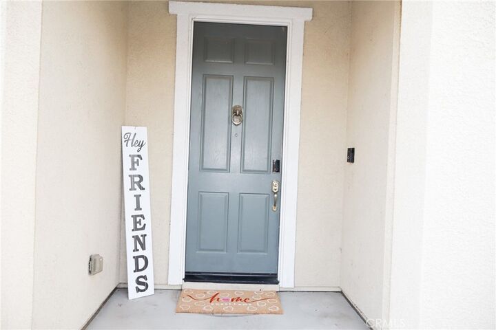 Property Photo:  1348 Apple Court  CA 93638 