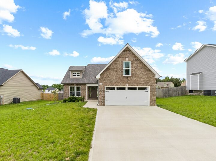 Property Photo:  125 Tomahawk Pt  TN 37040 