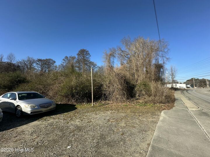 Property Photo:  607 S King Street  NC 27983 