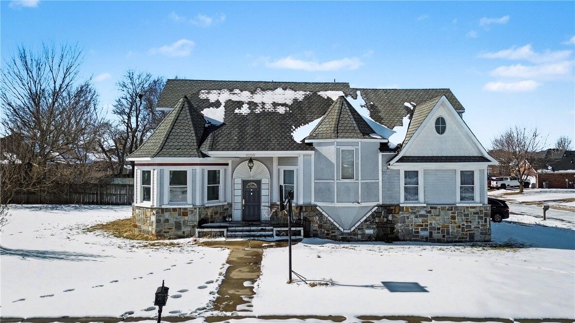 Property Photo:  3200 Kennesaw Street  AR 72764 