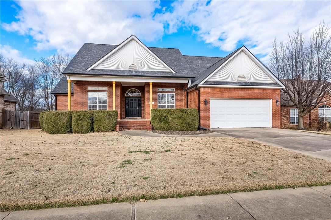 Property Photo:  4205 W Worthington Drive  AR 72758 