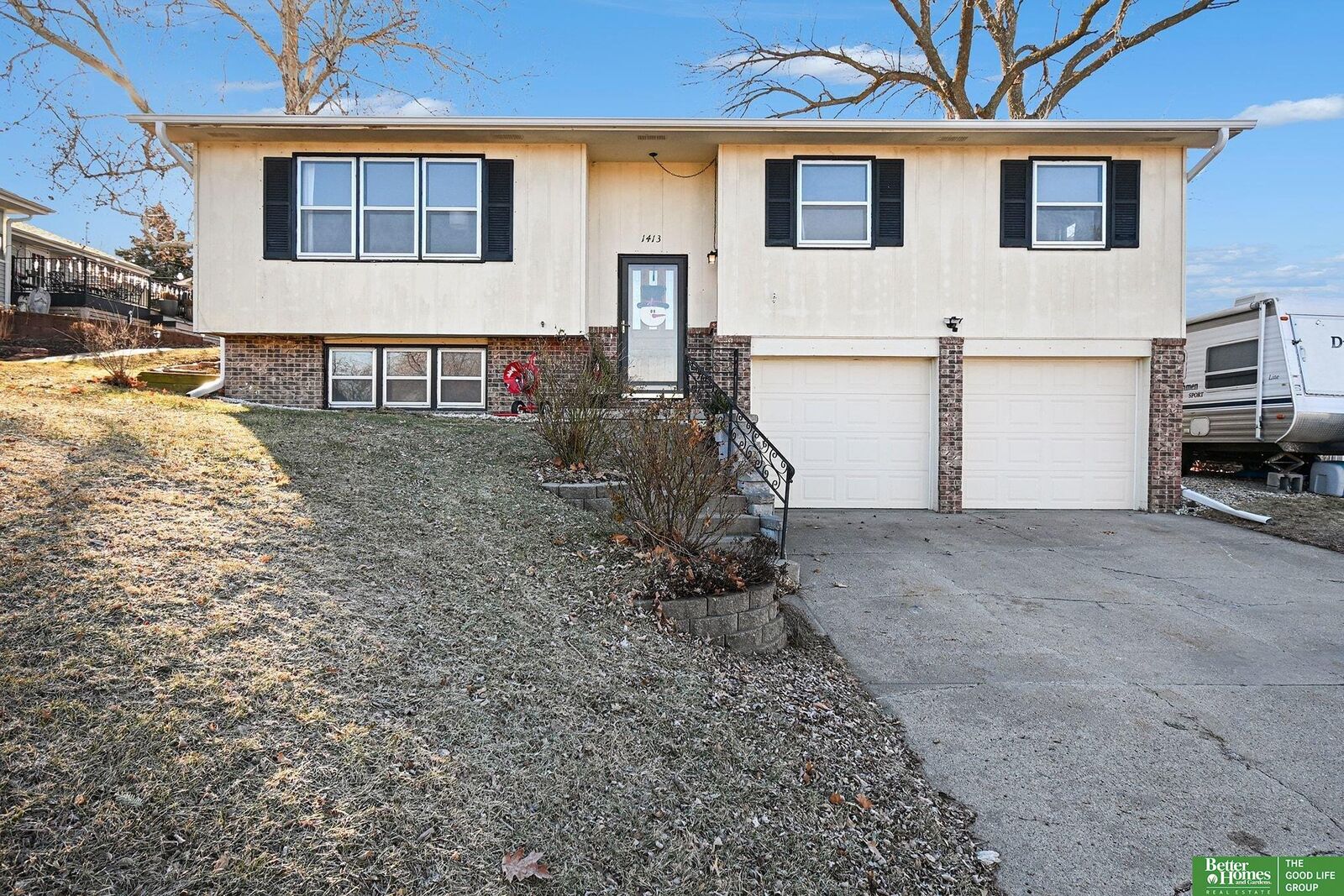 Property Photo:  1413 Main Street  NE 68048 