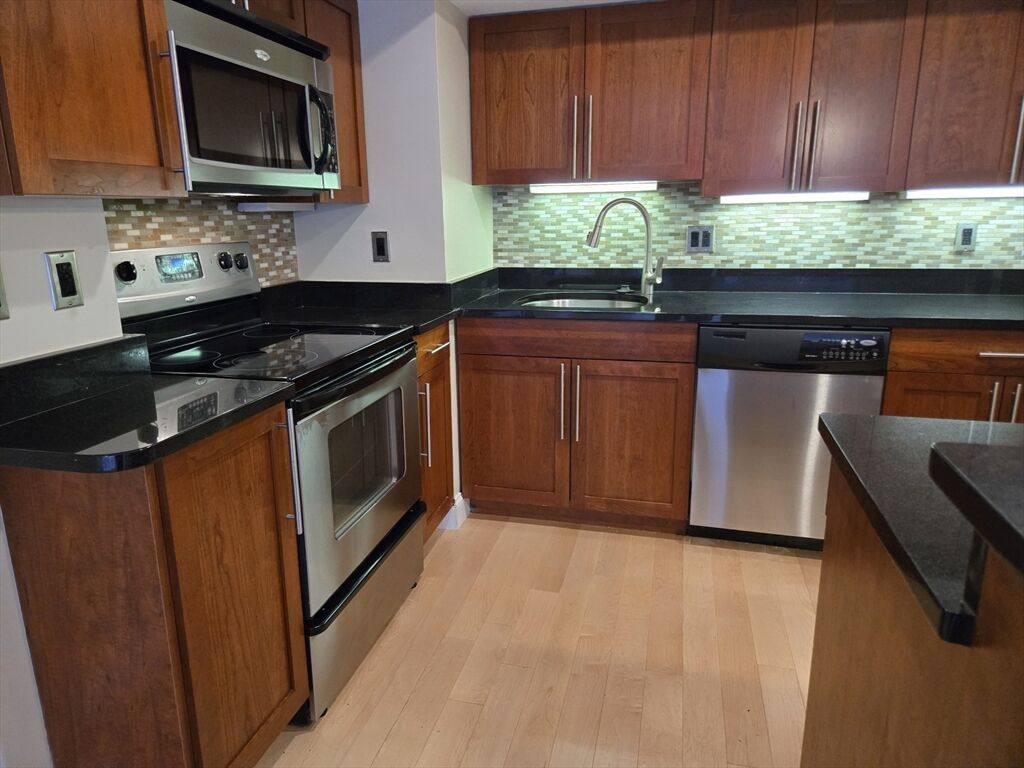 Property Photo:  1600 Beacon St 207  MA 02446 