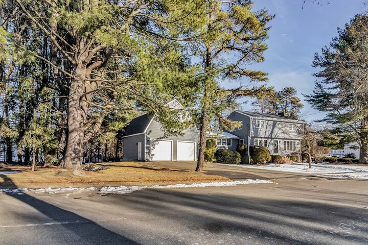 Property Photo:  13 Morningside Dr  MA 01915 