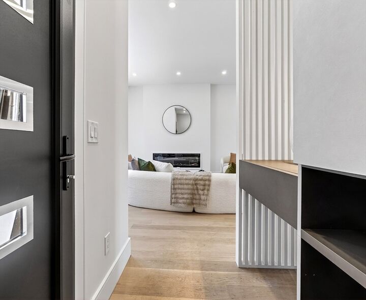 Property Photo:  14 Pennsylvania Ave 14  MA 02461 