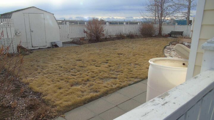 Property Photo: 1604 7A Avenue AB T0L 0Z0