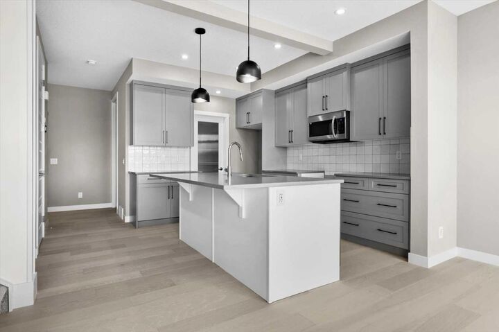 Property Photo: 8 Topaz Place AB T4C 3K2