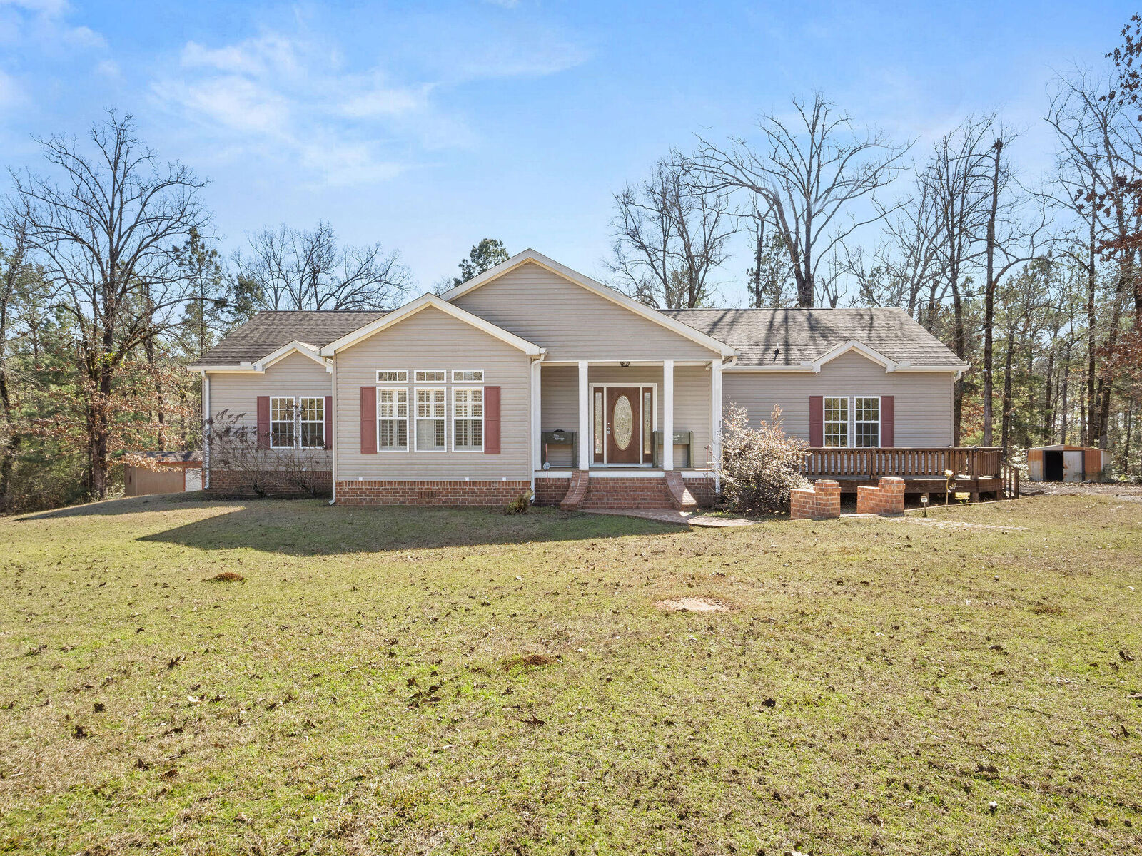 Property Photo: 425 Shiloh Rd LA 71419