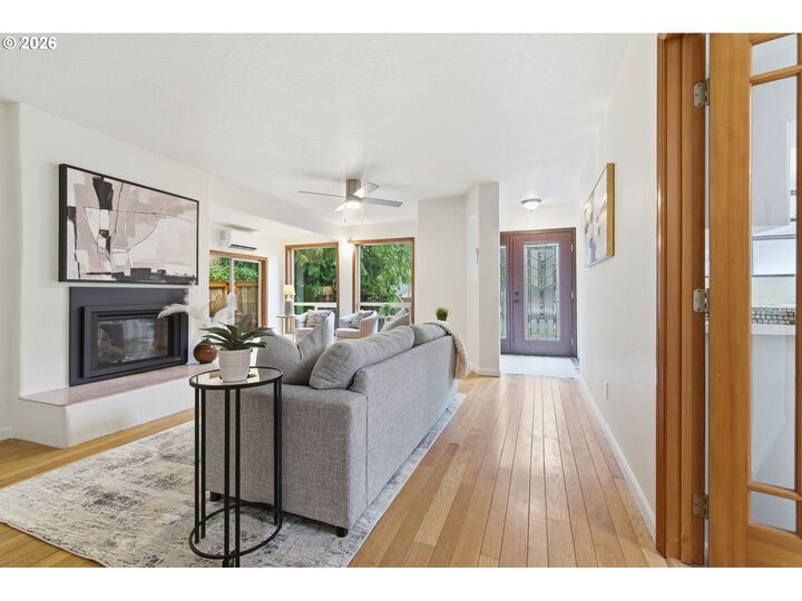 Property Photo:  4584 Calaroga Dr  OR 97068 