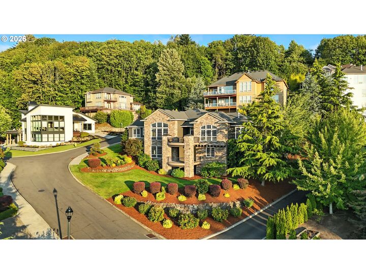 Property Photo:  8547 SE Constance Dr  OR 97086 