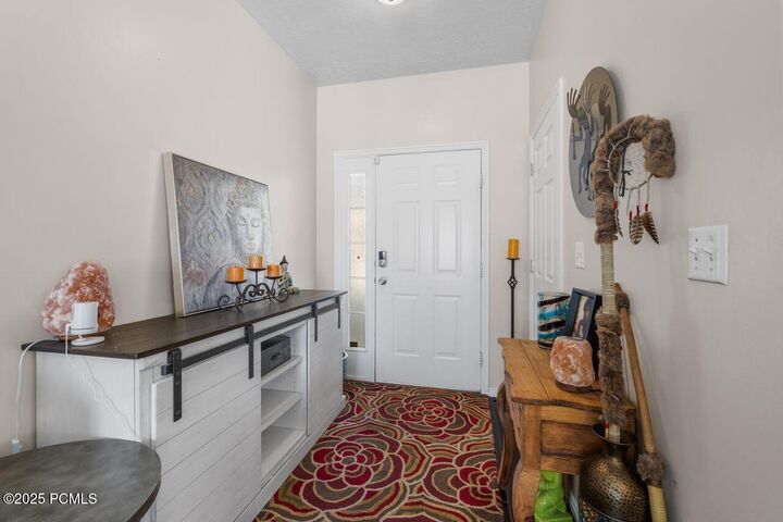 Property Photo:  7819 S Spruce Tree Lane  UT 84094 