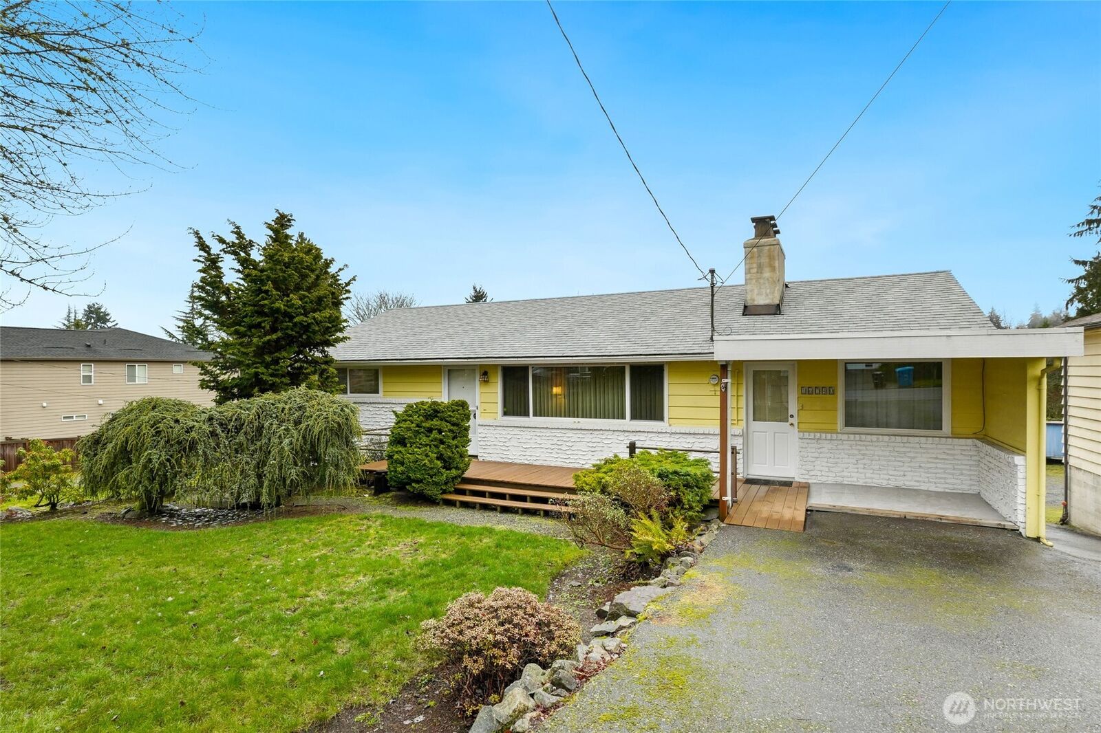 Property Photo:  16740  Meridian Avenue N  WA 98133 