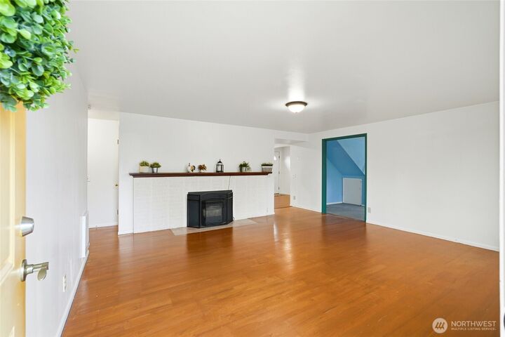 Property Photo:  7525  Beverly Lane  WA 98203 