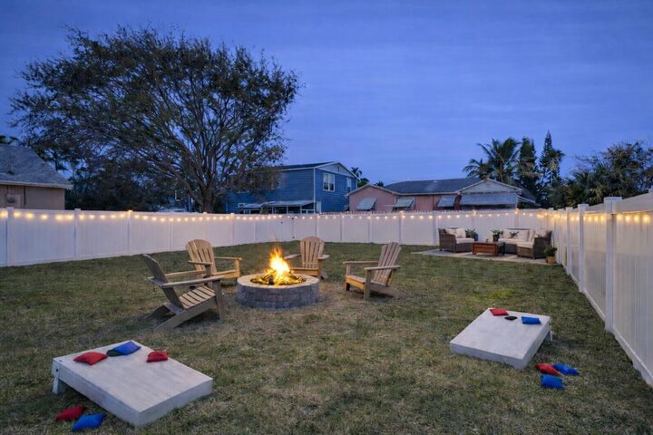 Property Photo:  229 SW 1st Avenue  FL 33444 