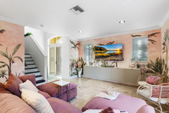 Property Photo: 1703 NE 11th Street 1703 FL 33304