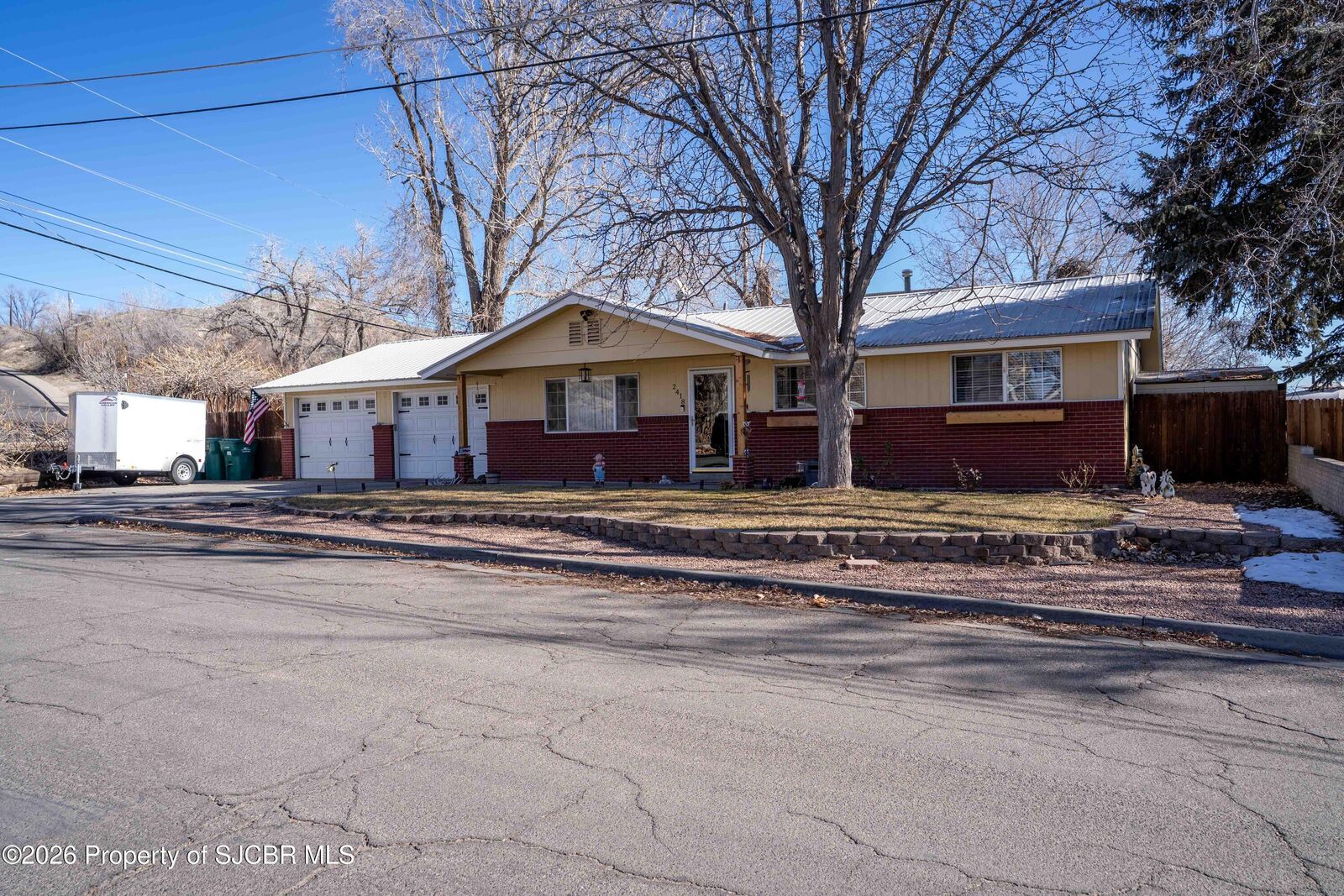 Property Photo:  2418 Avery Lane  NM 87402 