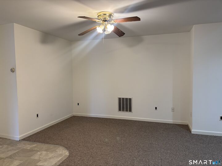 Property Photo:  10 Collins Street 10-D  CT 06514 