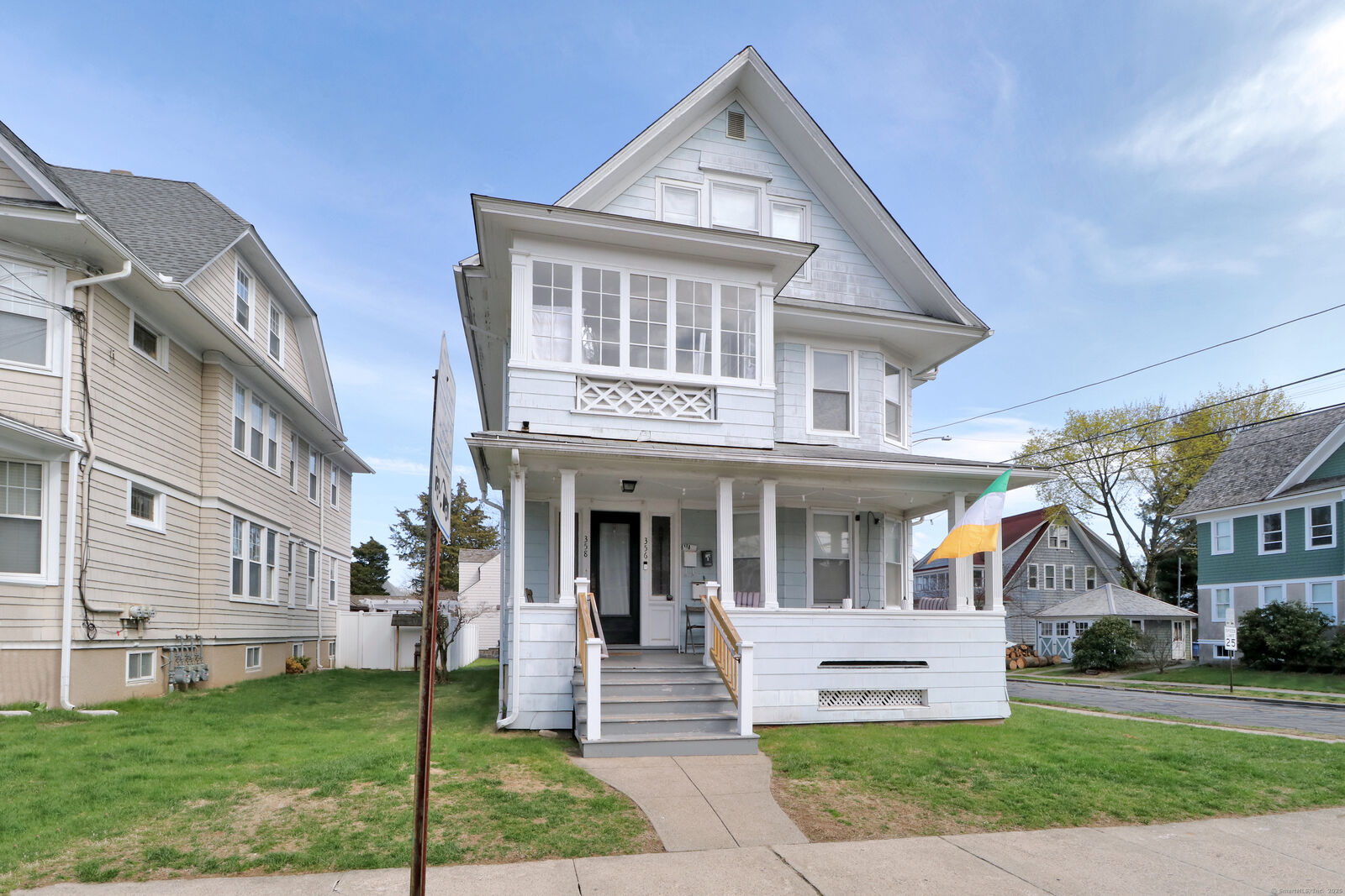 Property Photo:  356 Midland Street 2  CT 06605 