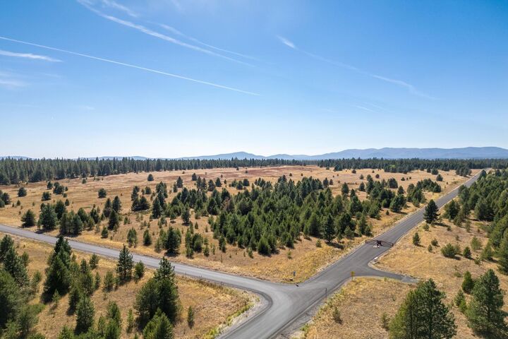 Property Photo:  Nka W Slaton Ln Lot 27  WA 99006 