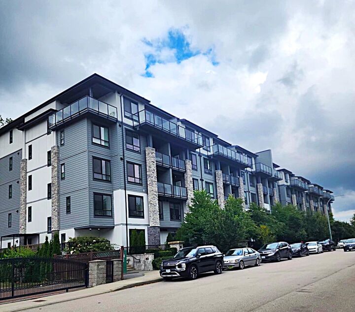 Property Photo: 15351 101 Avenue 409 BC V3R 0G2