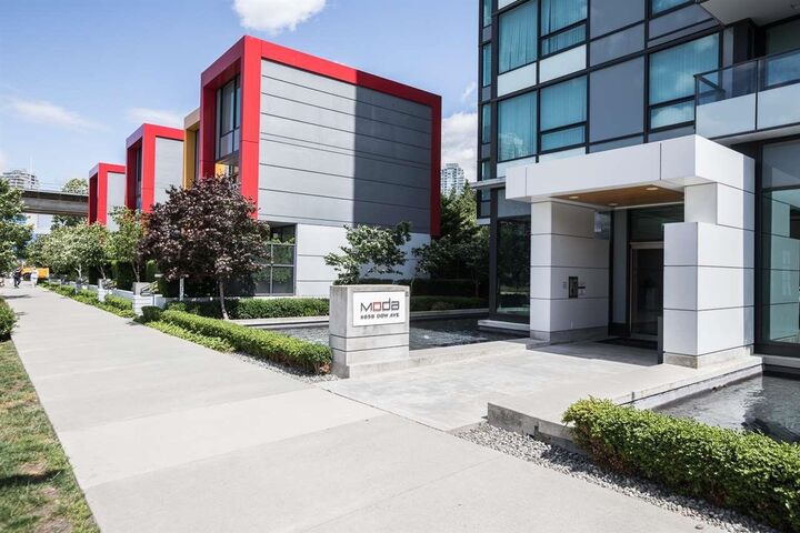 Property Photo:  6658 Dow Avenue 3301  BC V5H 0C7 