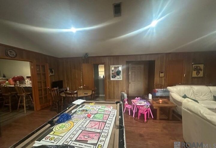 Property Photo:  6262 Wright Dr  LA 70812 