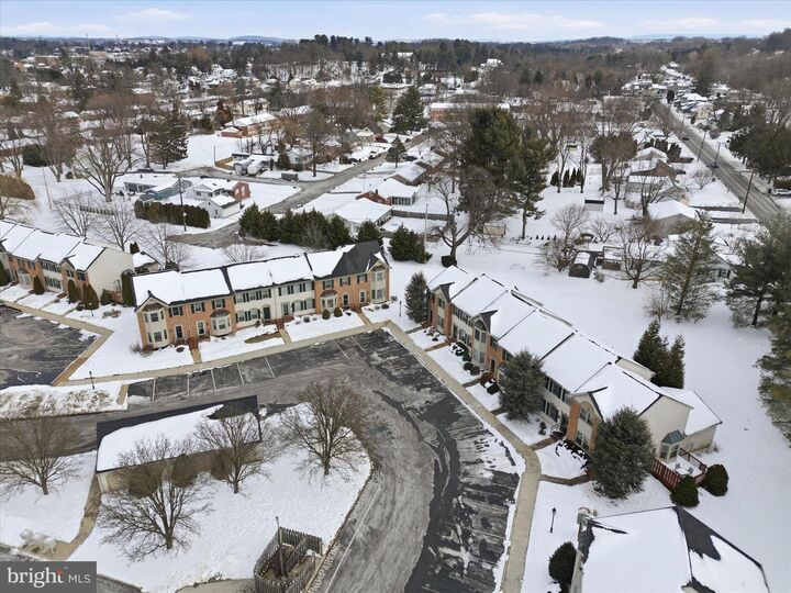 Property Photo:  353 Cobblestone Lane  PA 17601 