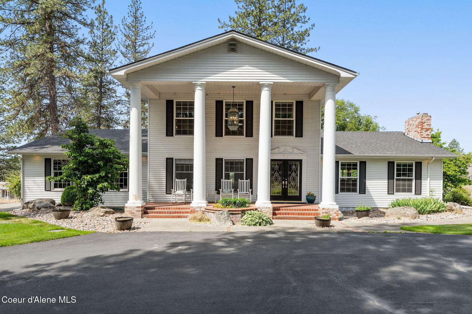 Property Photo: 4311 W Center Ln WA 99208