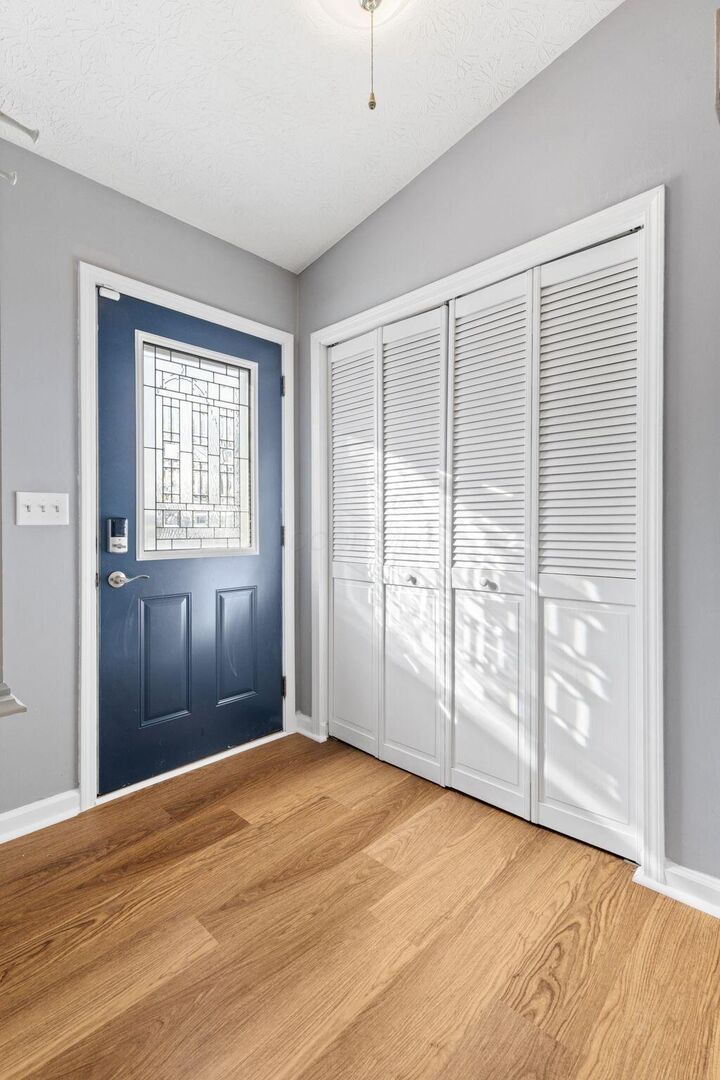 Property Photo:  428 Timbercreek Road  OH 43068 