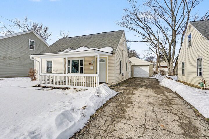 Property Photo:  3001 Woodland Avenue  OH 43224 