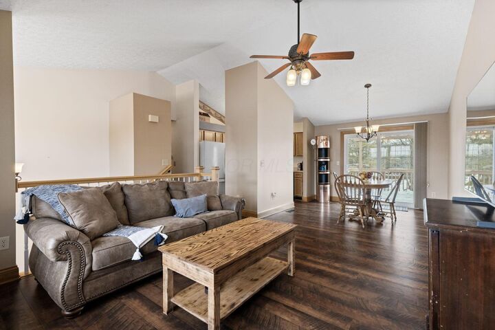 Property Photo:  6988 Endsleigh Drive  OH 43068 