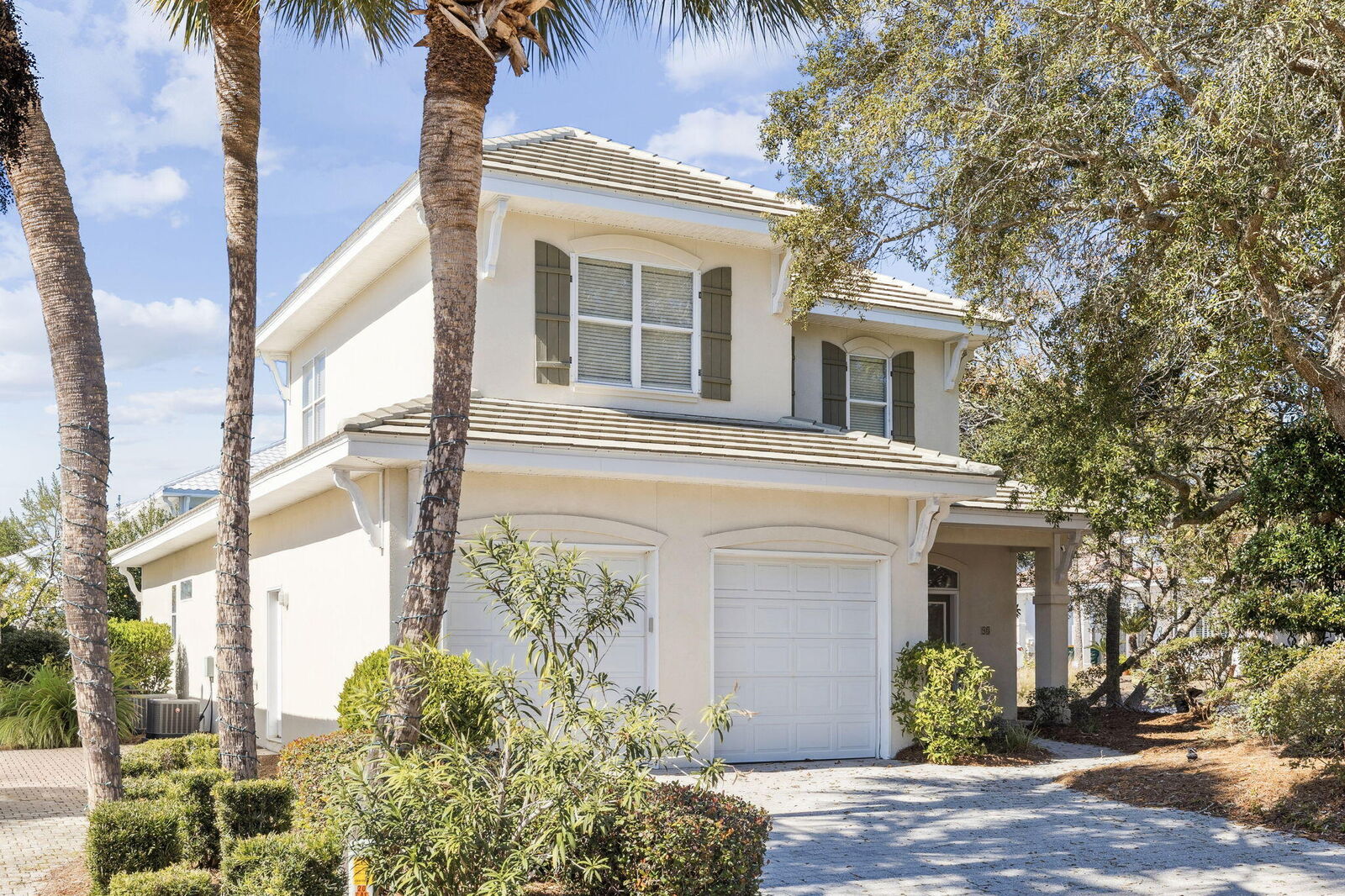 Property Photo:  98 Cayman Cove  FL 32541 