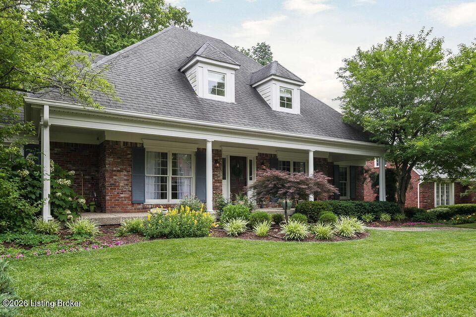 Property Photo:  803 Lake Forest Pkwy  KY 40245 