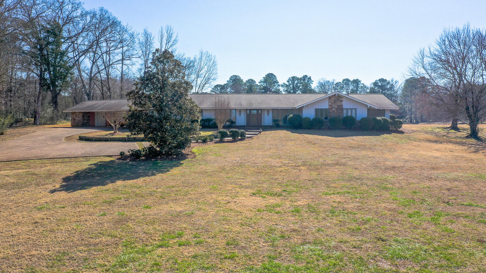 Property Photo:  103 Countryside  MS 39759 