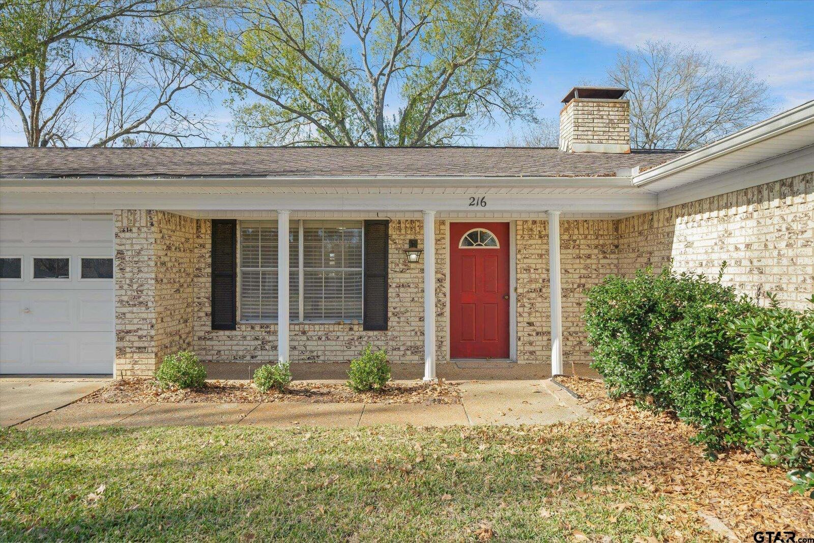 Property Photo:  216 Helen Dr  TX 75771 