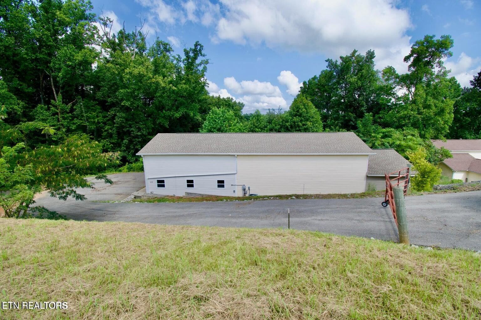 Property Photo: 3618 Big Springs Rd TN 37801