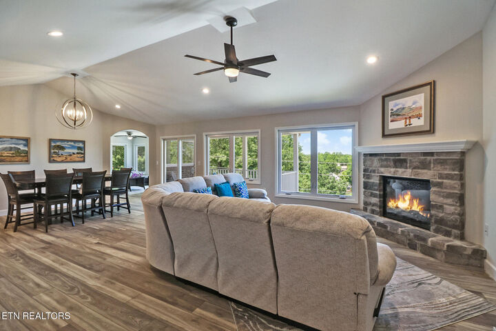 Property Photo: 38 Markham Terrace TN 38558