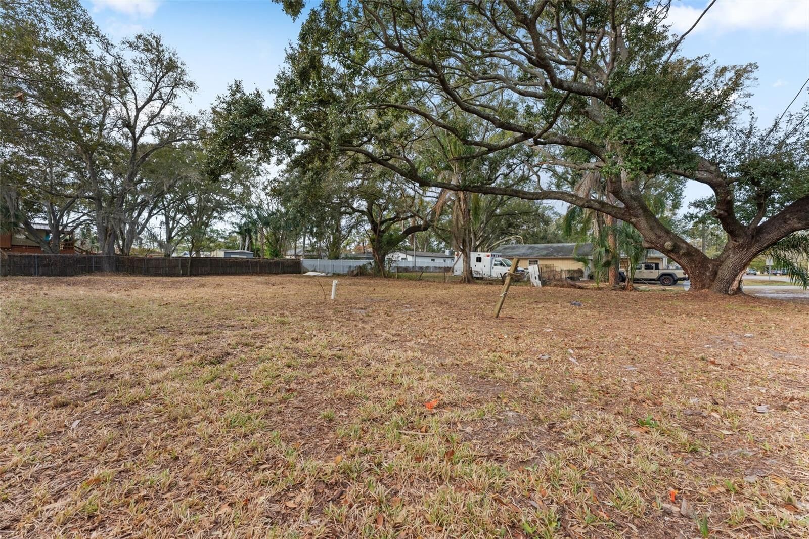 Property Photo:  503 Buckingham Avenue W  FL 34677 
