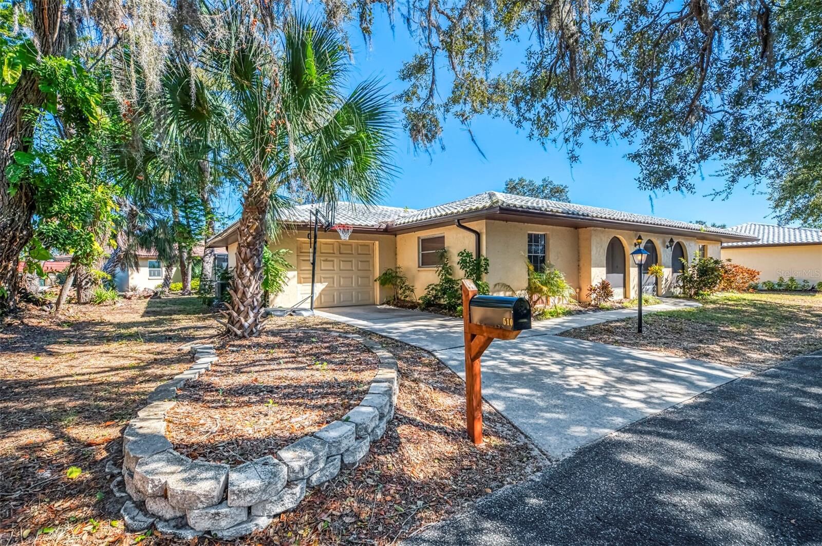 Property Photo:  510 Villa Park Drive 510  FL 34275 