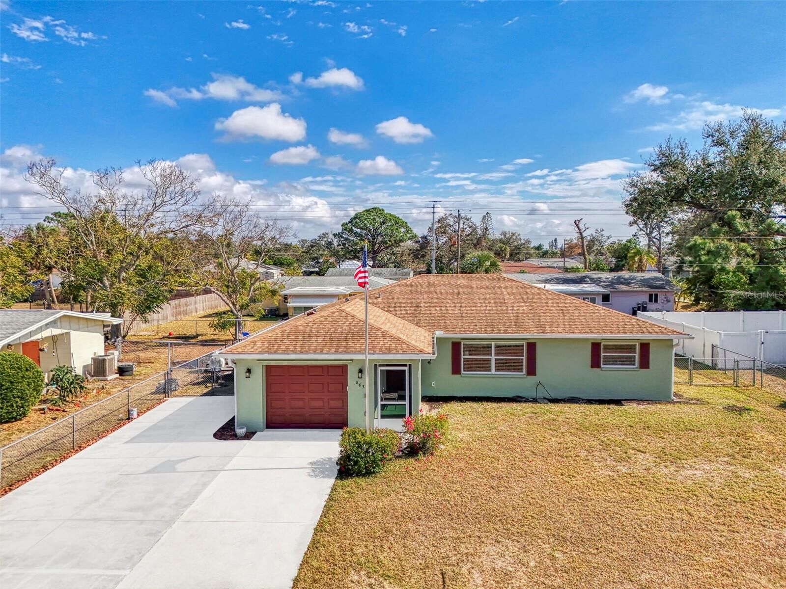 Property Photo: 863 Kimball Road FL 34293
