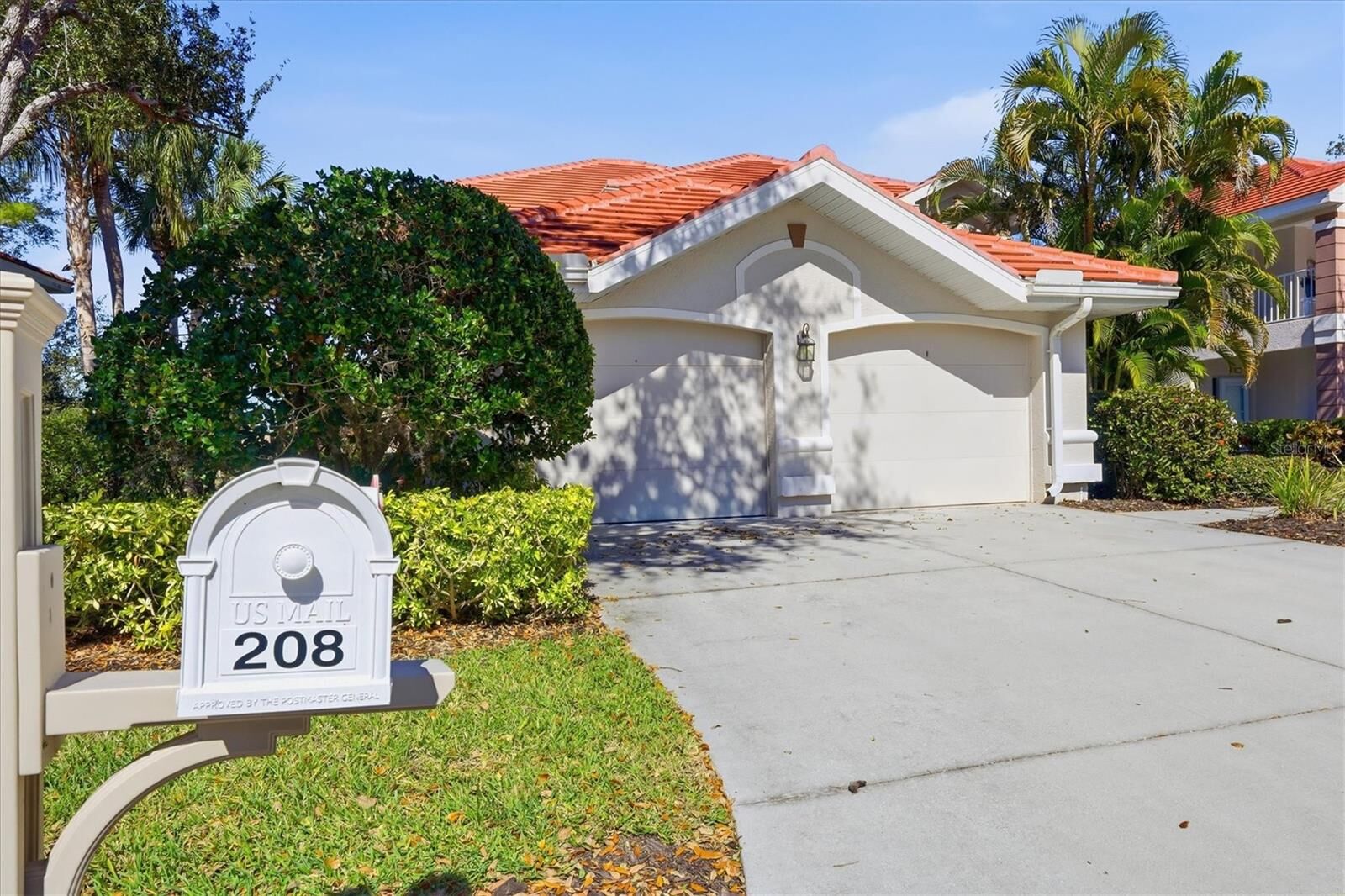 Property Photo:  14000 Willow Glen Court 208  FL 33953 