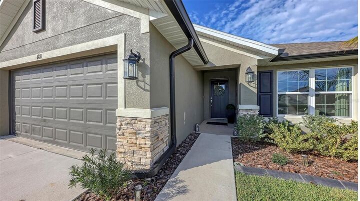 Property Photo:  6811 162nd Place E  FL 34219 