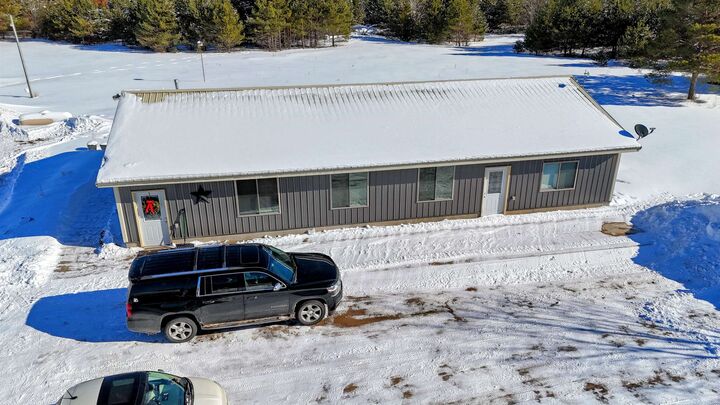 Property Photo: 6448 SW Gonyer Road MI 49633